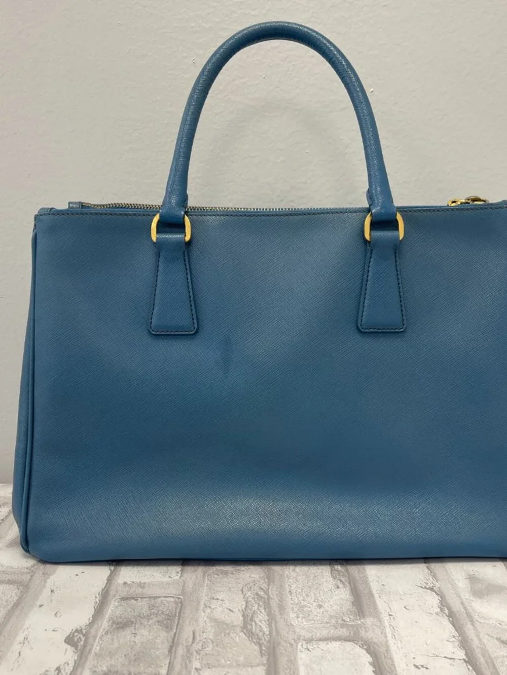 Prada Saffiano Lux Galleria Medium Double-Zip Tote Shoulder Bag in Blue-Preowned